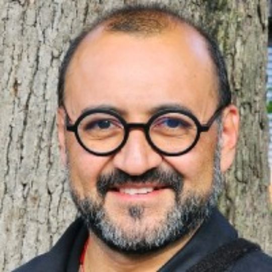 Portrait of Eduardo Esparza